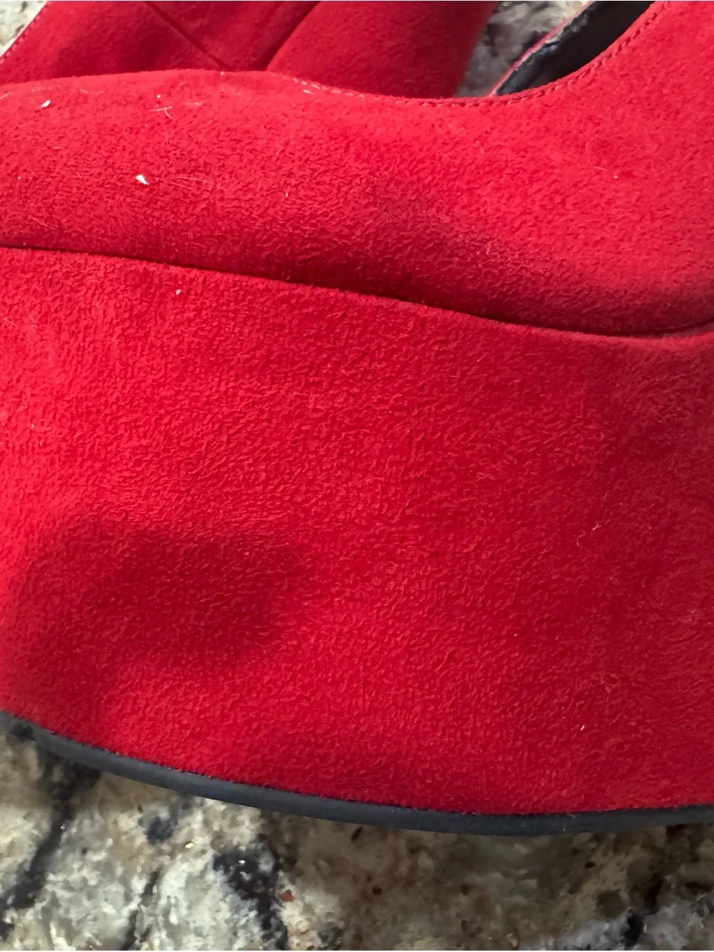 Qupid red suede platform pumps Size 8.5 (CL-3)